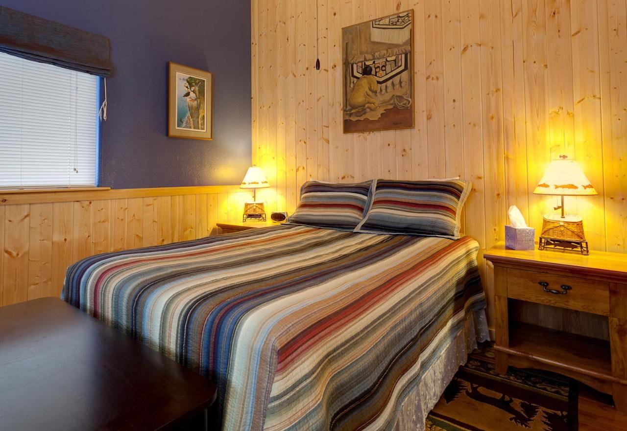Sea Parrot Inn Seldovia Ngoại thất bức ảnh